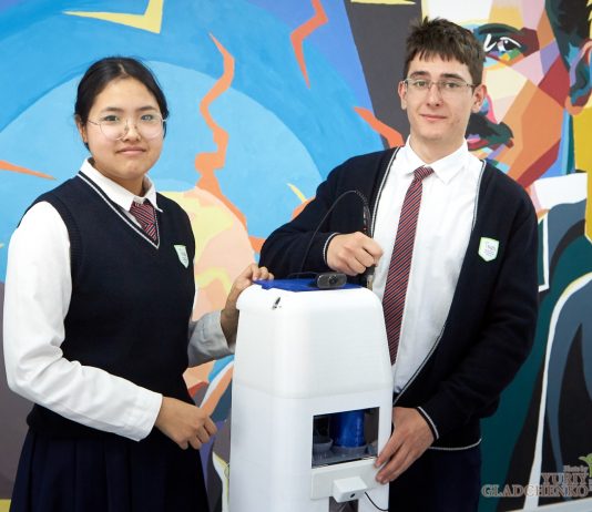 Талдықорғандық жас ғалымдардың «Робот медбикесі»