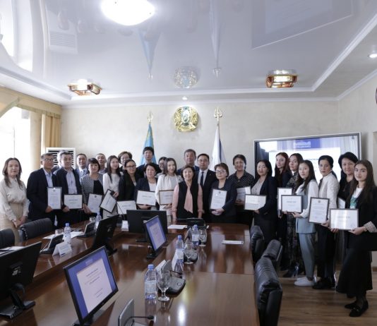 Үздік ғылыми қызметкерлер марапатталды