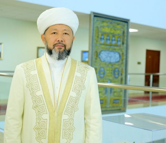 ҚАСИЕТТІ РАМАЗАН АЙЫ ҚҰТТЫ БОЛСЫН!