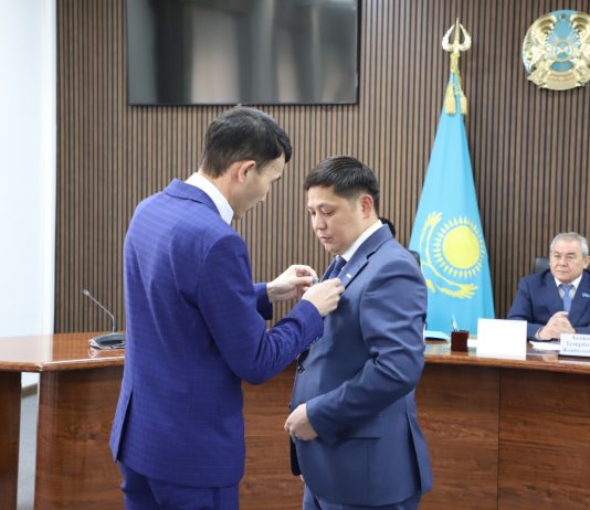 Кезектен тыс сессия өтті