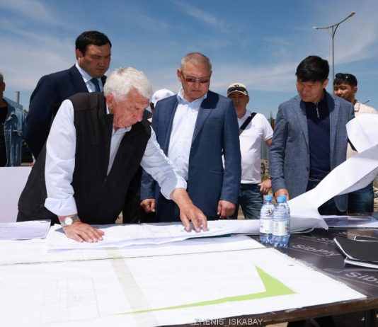 Жетісуда демеушілер өз қаражатына жаңа спорттық нысандар салуда