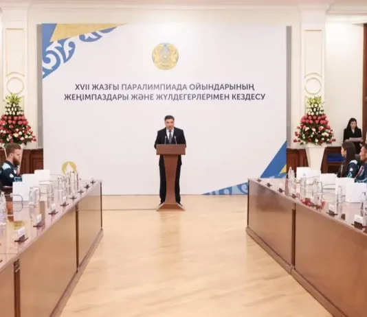 Олжас Бектенов Президент атынан Паралимпиада жүлдегерлері мен жаттықтырушыларға мемлекеттік награда табыс етті