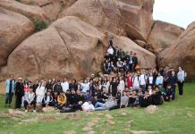 Уникальная экспедиция: ученики Назарбаев Интеллектуальной школы исследуют петроглифы Кызылтас и завод Кайнар