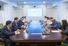 Бейбіт Исабаев Азаматтық форум спикерлерімен кездесу өткізді