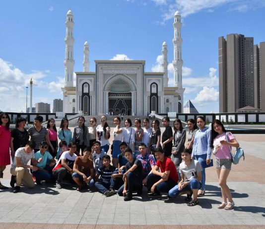 Жазғы демалыс және бос уақыт: 2025 жылы 3,2 млн оқушы бағдарламалармен қамтылады