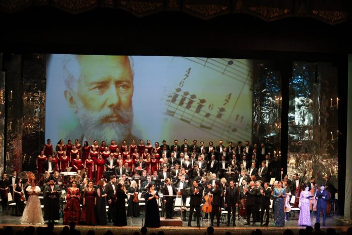 Абай атындағы Қазақ ұлттық опера және балет театры П. Чайковский мерейтойын атап өтті