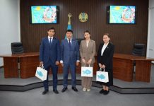 Мемлекеттік рәміздер күні: Жаңа мемлекеттік қызметшілер адалдық антын қабылдады