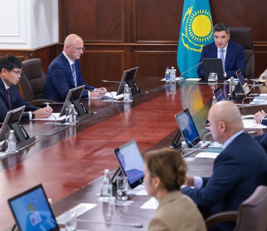 Олжас Бектенов автожолдардың сапасын арттыру жөніндегі Президент тапсырмаларының орындалу барысы туралы жиын өткізді