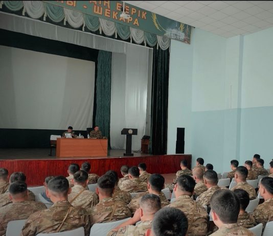 Шекарашылармен түсіндіру жұмыстары жүргізілді