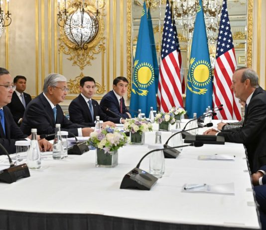 Касым-Жомарт Токаев провел встречу с главой корпорации Chevron