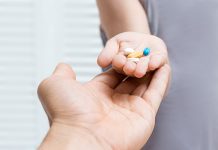 Рациональная антибиотикотерапия в поликлинике: показания, выбор препарата и контроль за комплаенсом