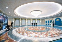 Мемлекет басшысы телекөпір арқылы KIA Qazaqstan автомобиль зауытын ашты