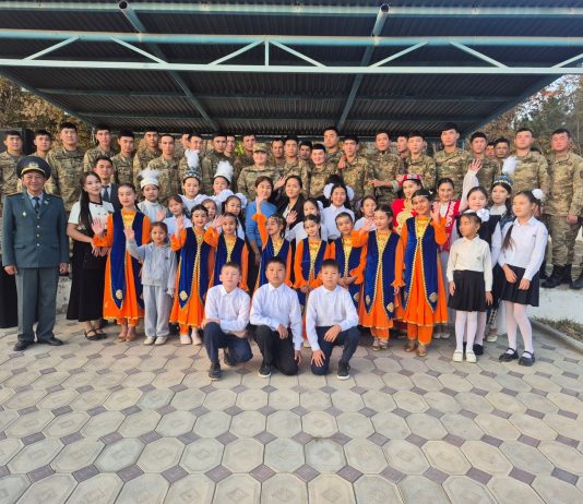 Балалар аллеясында Республика күніне арналған концерт өтті