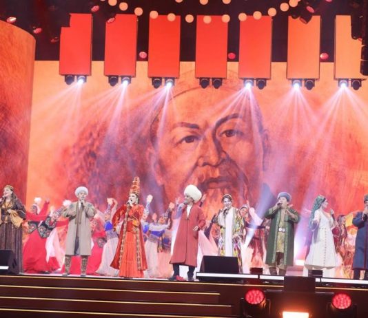 «Ақтау – Түркі әлемінің 2025 жылғы мәдени астанасы» жылының жабылуына арналған салтанатты концертке 1500-ден астам адам қатысты