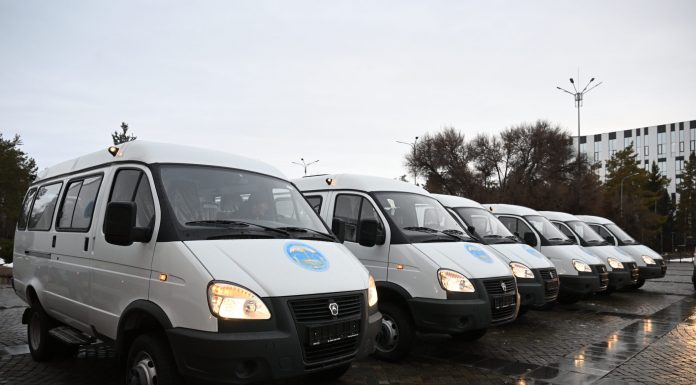 Жетісудағы мәдениет мекемелеріне автокөліктердің кілті табысталды