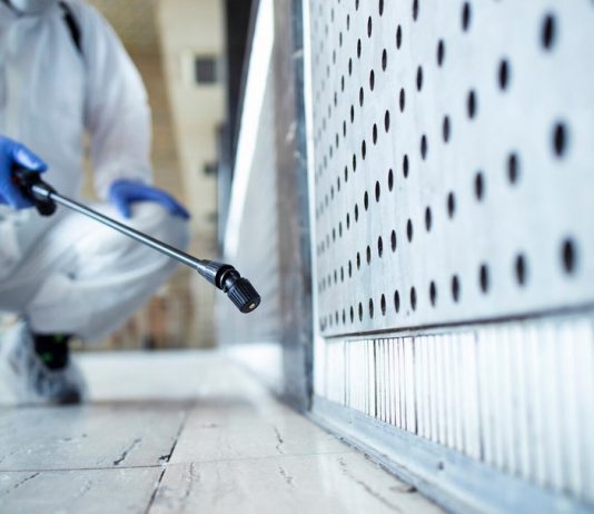 Отравление дезинфектантами: профилактика, первая помощь