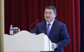 Советник Президента РК Малик Отарбаев встретился с сельчанами в Кербулакском районе