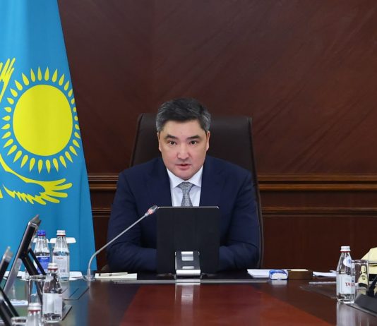 Подготовка к вегетационному сезону 2026 года: Олжас Бектенов поставил перед акимами задачу по диверсификации структуры посева с сокращением доли водозатратных культур