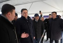 Су пайдалану лимиттері, су қоймаларының құрылысы, ауылдағы кәсіпкерлікті қолдау: Қанат Бозымбаев Жетісу облысына барды