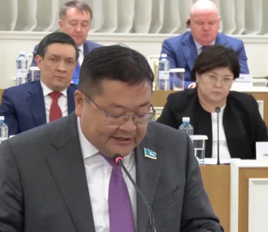 Айдос Сарым: Халық кеңесі Қазақстанның ішкі саяси тұрақтылығының тағы бір тірегіне айналады