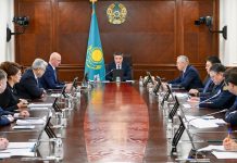 Олжас Бектенов жаңа Конституция жобасын талқылау аясында ақпараттық-түсіндіру жұмыстарын ұйымдастыру бойынша кеңес өткізді