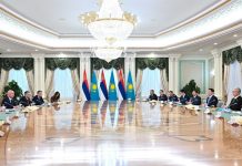 Қазақстан мен Сербия президенттері кеңейтілген құрамда келіссөз жүргізді