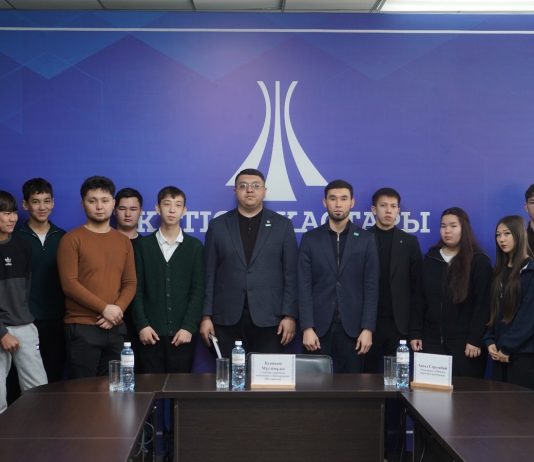 Қоғамның қозғаушы күші саяси үдерісті қолдайды