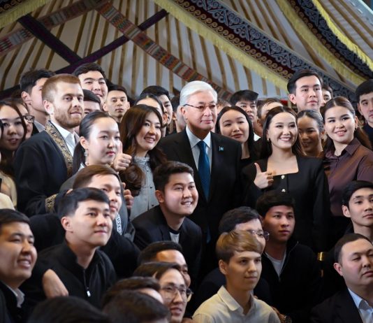 «Жастар Рухы» Жастар қанаты