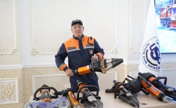 Жетісуда тұрғын үй-коммуналдық шаруашылығы және жол саласы қызметкерлеріне құрмет көрсетілді