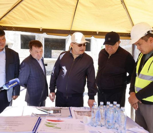 В Коксуском районе строят новые дома и завершают модернизацию школы