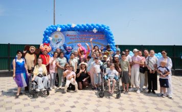 Жетісу облысы: Алакөл жағалауында ерекше қажеттілігі бар балаларға арналған лагерь жазғы маусымын бастады