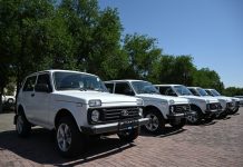 Жетісуда кәсіби мерекелеріне орай ветеринар мамандарға жаңа көлік кілттері тапсырылды