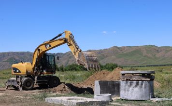 В области Жетісу воду проводят в те села, где центрального водоснабжения не было