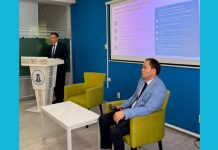 Мемлекеттік қызметшілермен кездесті