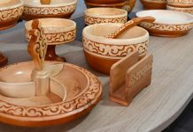 Төрт ұрпаққа жалғасқан дәстүр: талдықорғандық отбасы ұлттық ыдыс дайындау өнерін қалай сақтап отыр