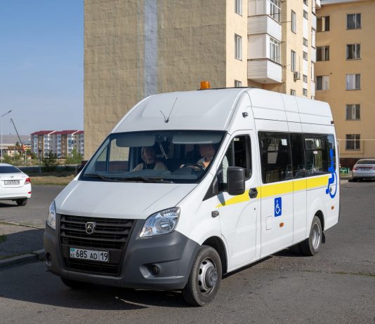 Жетісу облысында жүріп-тұруы шектеулі азаматтар үшін сайлау күні арнайы көлік үздіксіз қызмет көрсетуде