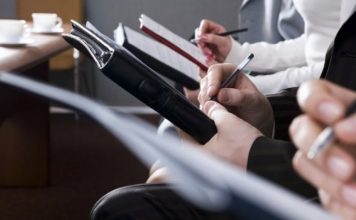 Мемлекеттік қызмет: заң мен жауапкершілік таразысы