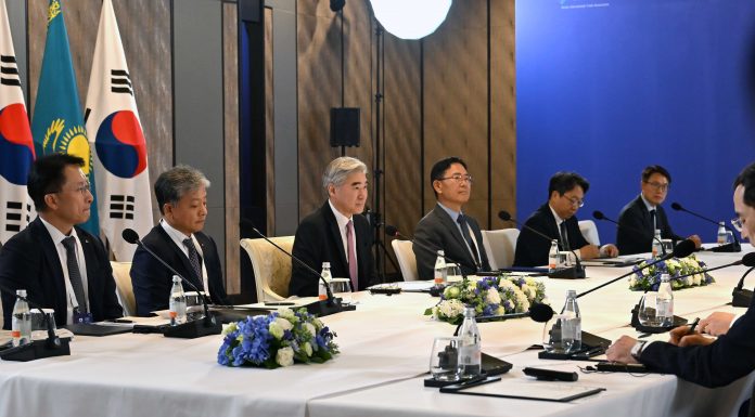 Мемлекет басшысы Hyundai Motor Group корпорациясының президенті әрі стратегия және жоспарлау жөніндегі бөлім жетекшісі Сунг Кимді қабылдады