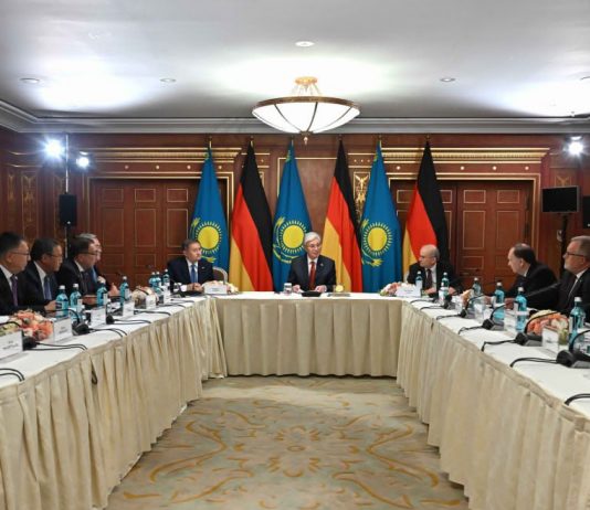 Президент екі ел жоғары оқу орындарының серіктестігі аясында Қазақстан экономикасының қажеттілігіне сай білім және ғылым орталықтары құрылып жатқанын айтты