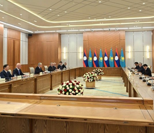 Қасым-Жомарт Тоқаев Лаос компанияларын «Астана» халықаралық қаржы орталығының жеңілдіктерін барынша пайдалануға шақырды