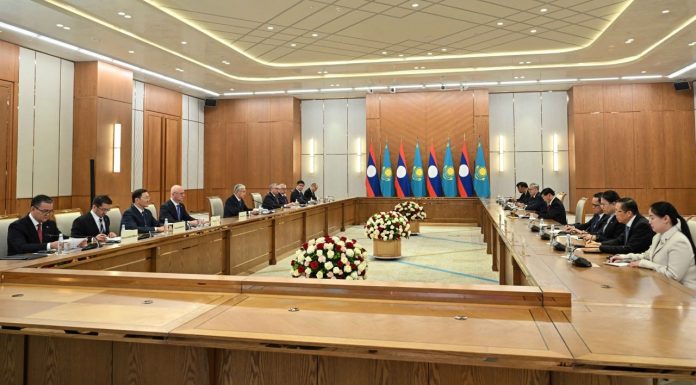 Қасым-Жомарт Тоқаев Лаос компанияларын «Астана» халықаралық қаржы орталығының жеңілдіктерін барынша пайдалануға шақырды