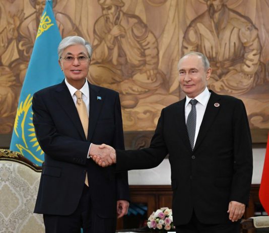 Мемлекет басшысы Ресей Президентімен кездесті