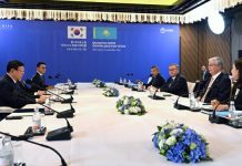 Мемлекет басшысы Lotte Group компаниясының басқарма төрағасы Дон Бин Шинді қабылдады