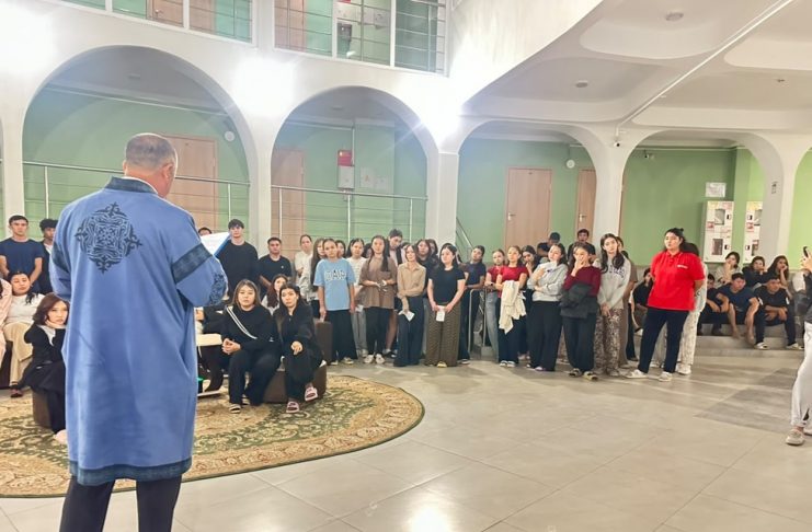 «Неке тек өзара келісім бойынша»: студенттермен кездесу өтті