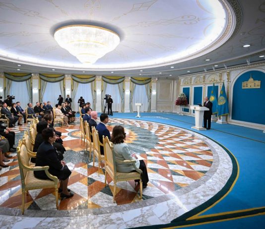 Президент елімізде педагог мамандығын таңдаған жастардың қатары артып келе жатқанын жақсы үрдіске балады