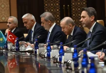 Түркия Президенті Қасым-Жомарт Тоқаевты және бауырлас қазақ халқын Республика күнімен құттықтады