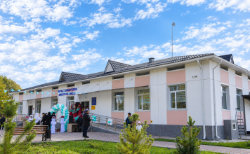 Республика күні қарсаңында Жетісуда жаңа емхана мен дәрігерлік амбулатория ашылып, жаңғыртылған екі аудандық аурухана пайдалануға берілді